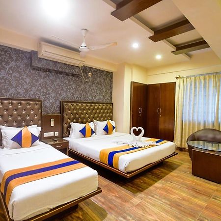 Hotel N S International Kalkuta Zewnętrze zdjęcie