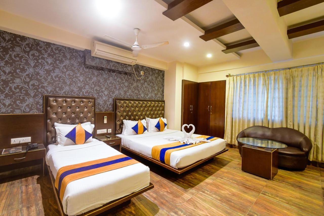 Hotel N S International Kalkuta Zewnętrze zdjęcie