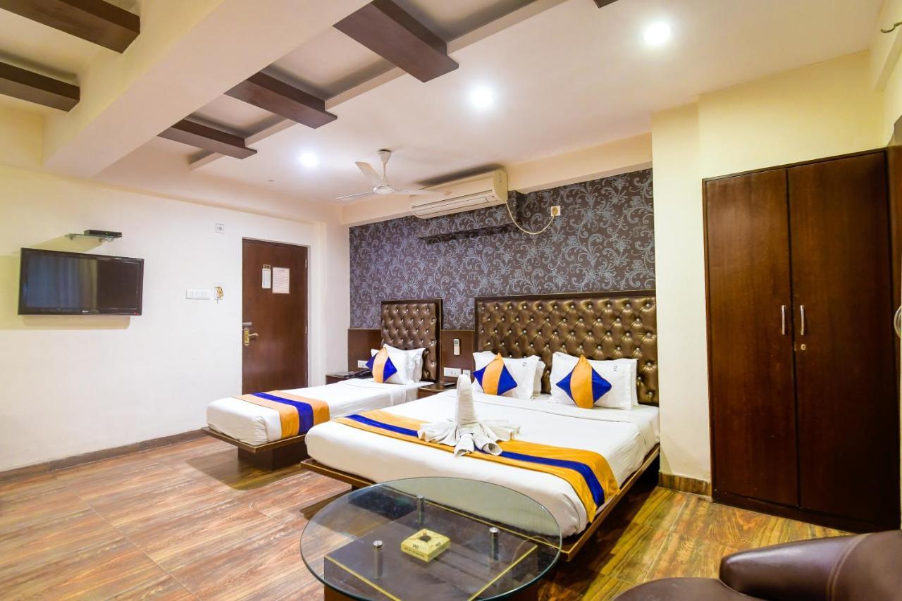 Hotel N S International Kalkuta Zewnętrze zdjęcie