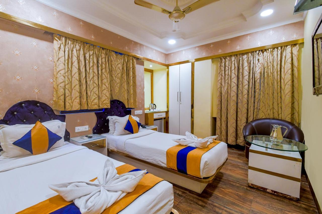 Hotel N S International Kalkuta Zewnętrze zdjęcie