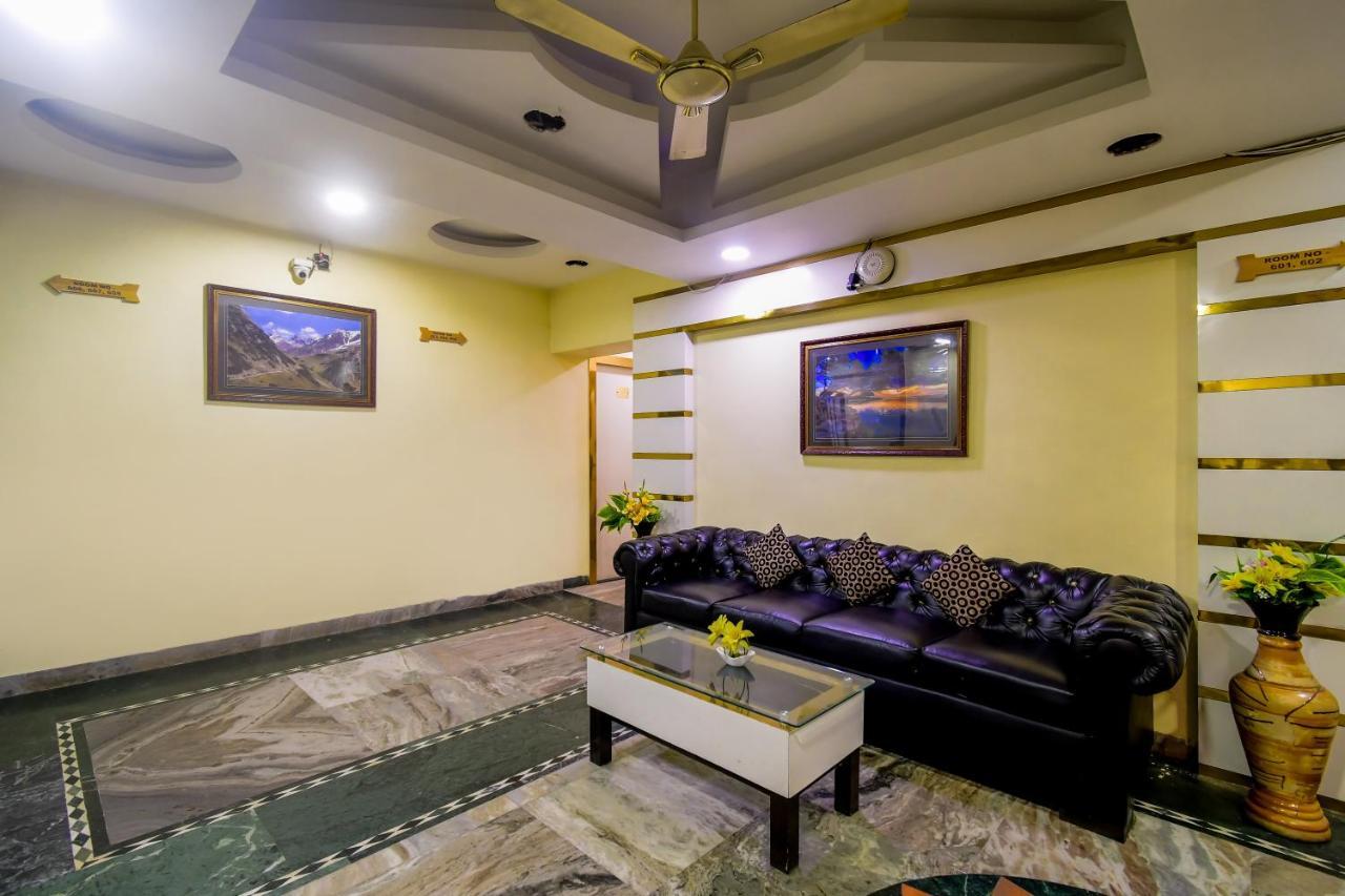 Hotel N S International Kalkuta Zewnętrze zdjęcie