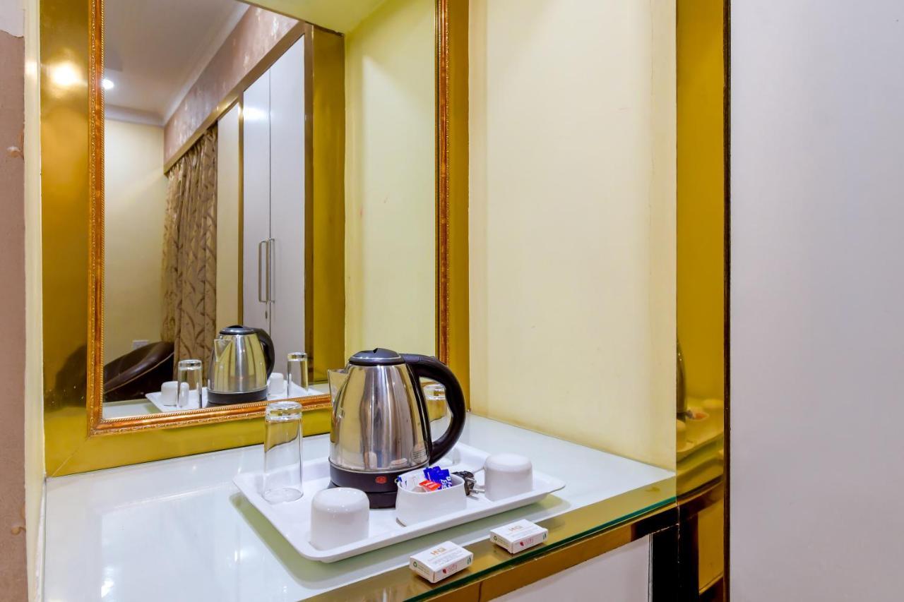 Hotel N S International Kalkuta Zewnętrze zdjęcie